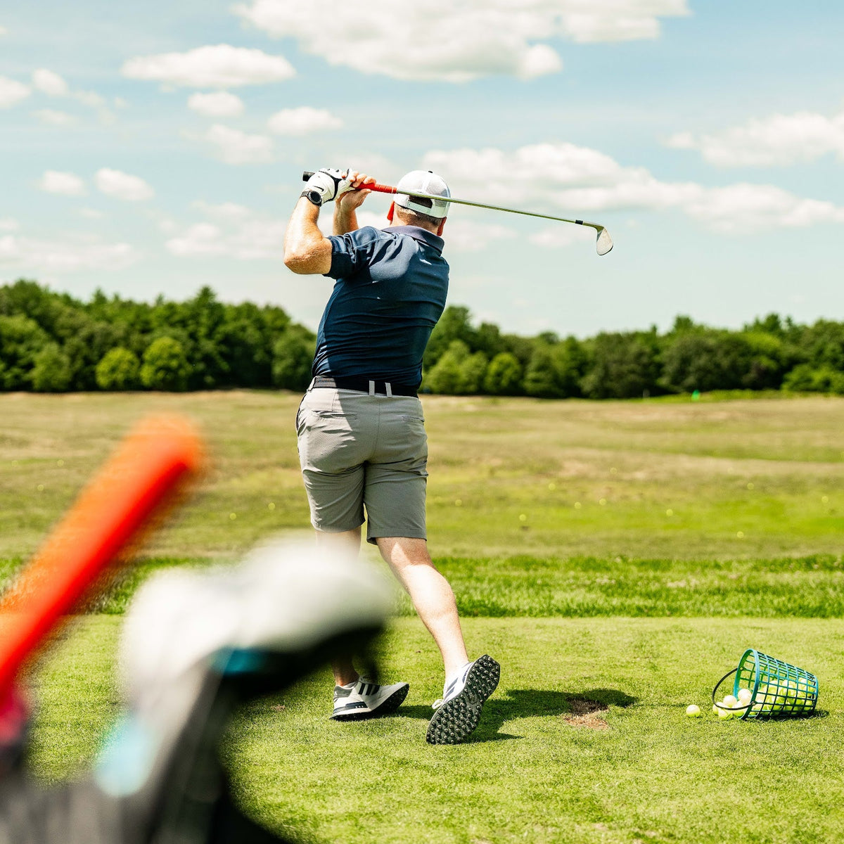 Golfer wearing the Core Energy belt